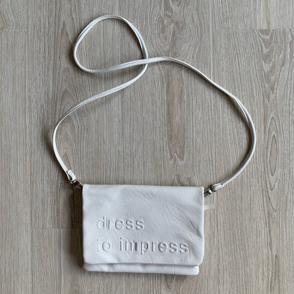 Zara: White Crossbody Purse with Trendy Slogan
